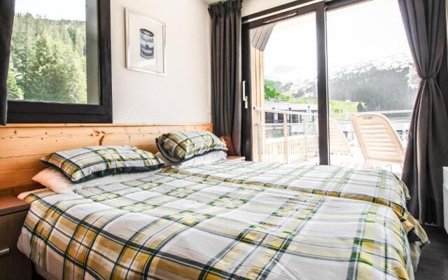 Penthouse 3-bedroom apartment, mountain views, large terrasse, piste access