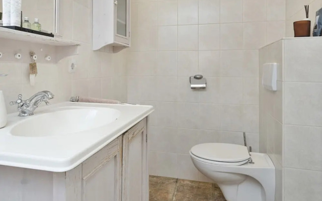 Lovely Family Villa With Garden in Kamperland