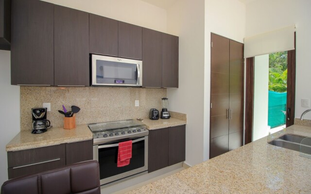 Family House in TAO Community by Olahola