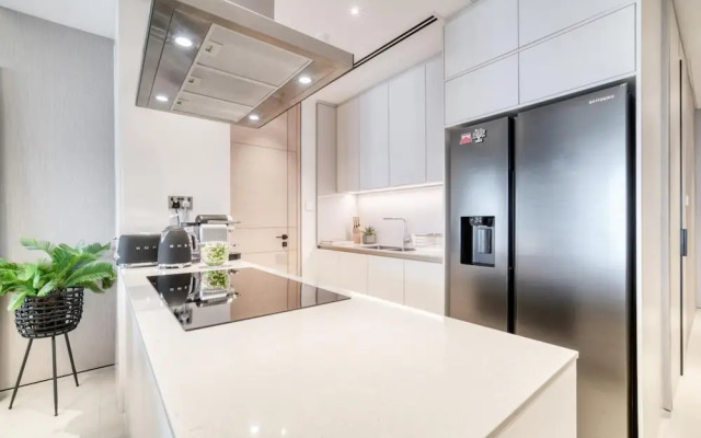 Picturesque Balcony and Beach Haven at Address JBR