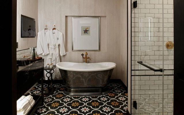 Hotel Drover, Autograph Collection