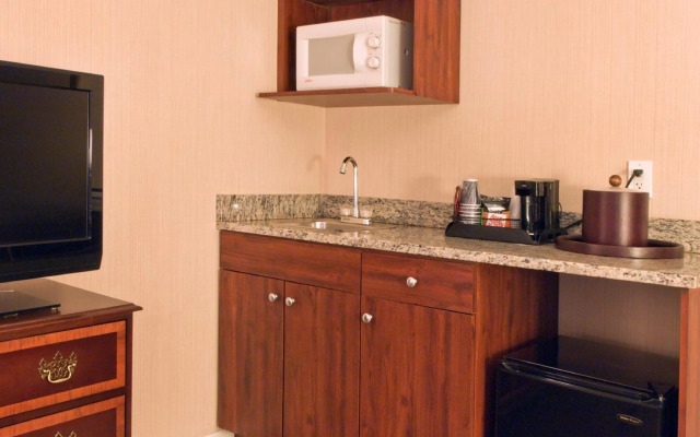 Buffalo Airport Hotel