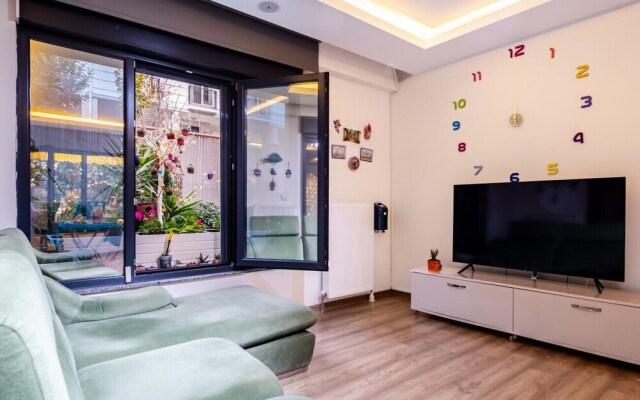 Flat With Rainbow Themed Interior in Goztepe