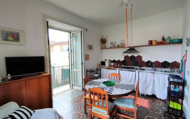 Panoramic Apartment in Villa on The Beach, In Center