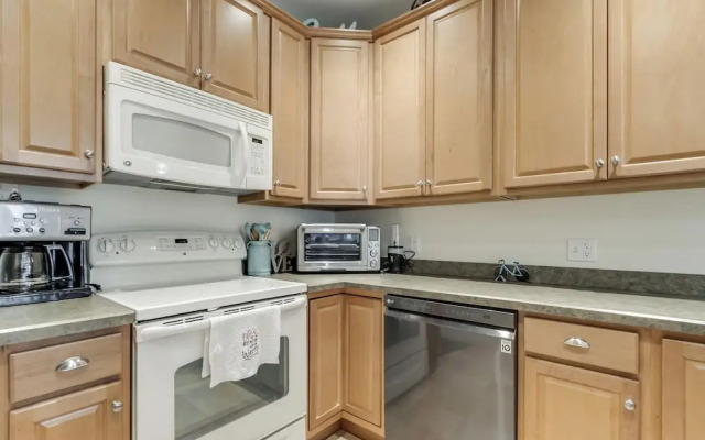 Smithfield Court 2 #102