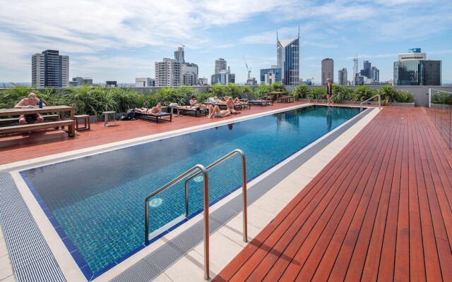 The William Suites