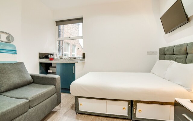 Beautiful Studio in London Near Wimbledon Park