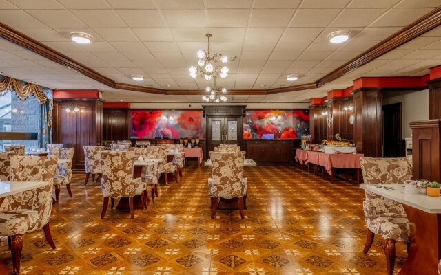 Muthu Fort William Hotel