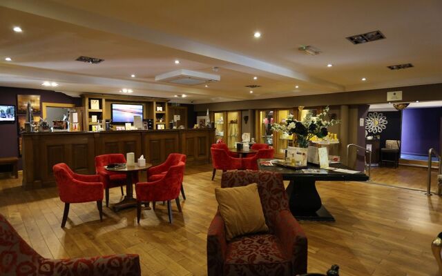 Old Thorns Hotel & Resort