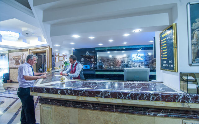 Dundar Hotel