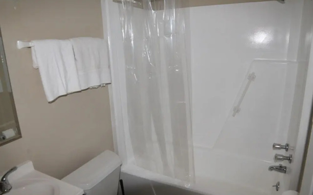 Pelican Inlet B114 Condo