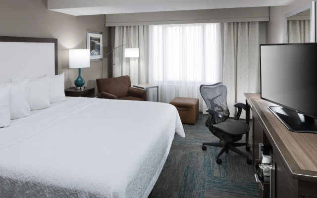 Hampton Inn St. Louis-Downtown (At the Gateway Arch)