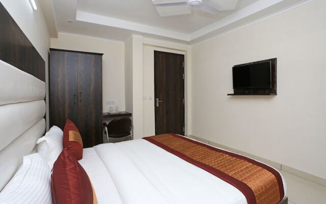 OYO 9147 Hotel Aerostay