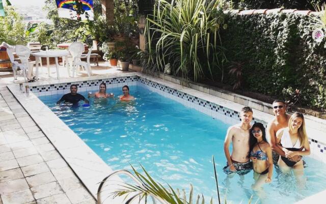 Hostel E Suites Rota Da 13