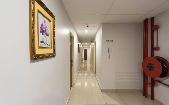 Super OYO 156 YP Boutique Hotel