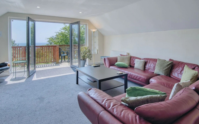 The Gatehouse - 2 Bedroom Apartment - Pendine