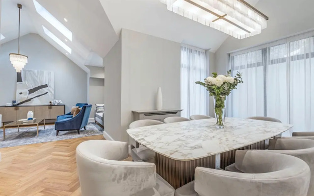 Wimpole Mews - 4 Bedroom Apartment