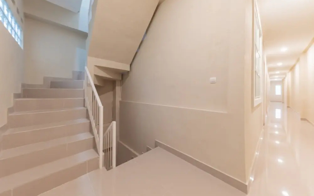 RedDoorz Plus @ Bagusrangin Street 2