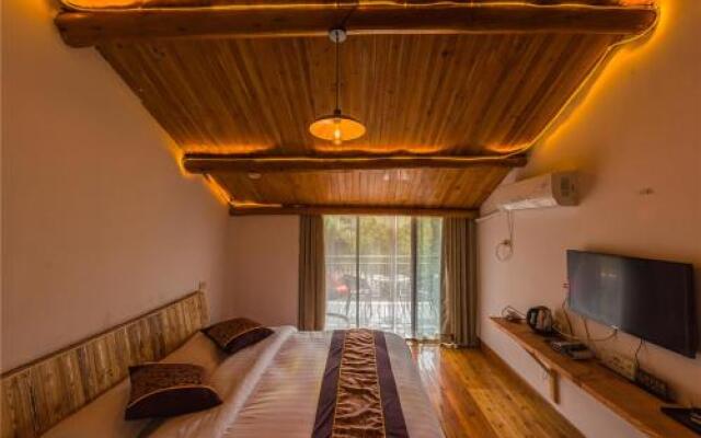 Mogan Mountain Yunpan Xingxi Guesthouse