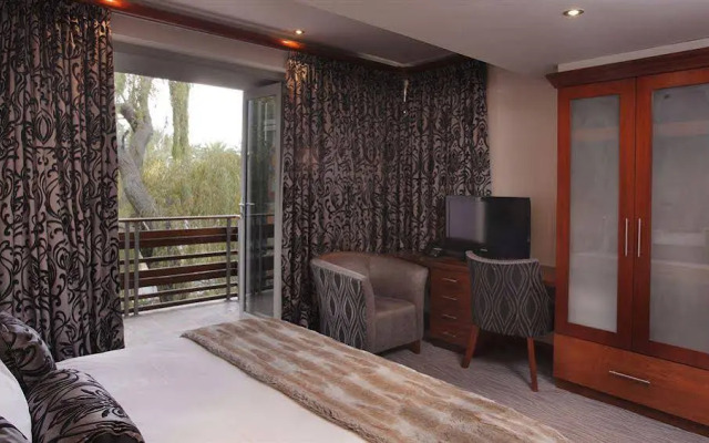 Moloko Executive Apartments & Hotel