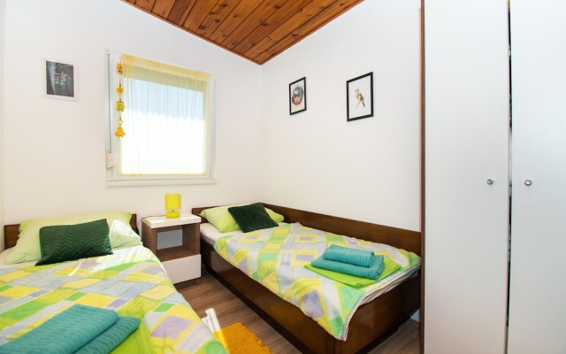 Apartments Snjezana