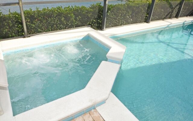 2683OL Jagu s Place 5 Br townhouse by RedAwning