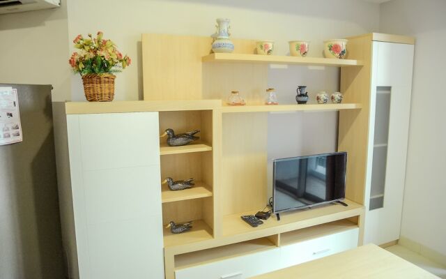 Golf View at The Mansion Apartment near JIEXPO