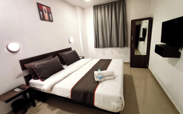 Hotel Gokul Solitaire - Surat