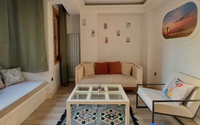 Taksim Square—1BR Deluxe Suite 04