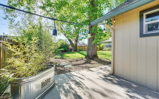 Welcoming Grants Pass Retreat - Walk to Park!