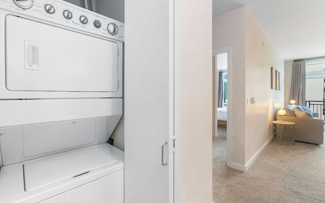 Belltown Perch explore like a local