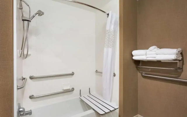 Hampton Inn & Suites Birmingham-East I-20
