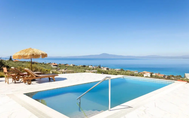 Modern Seaview Nest With Pool Panoramic Views