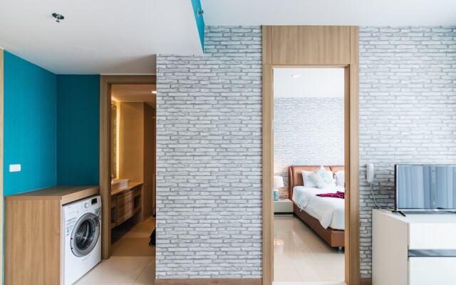 Riviera 1BR Sea View A804