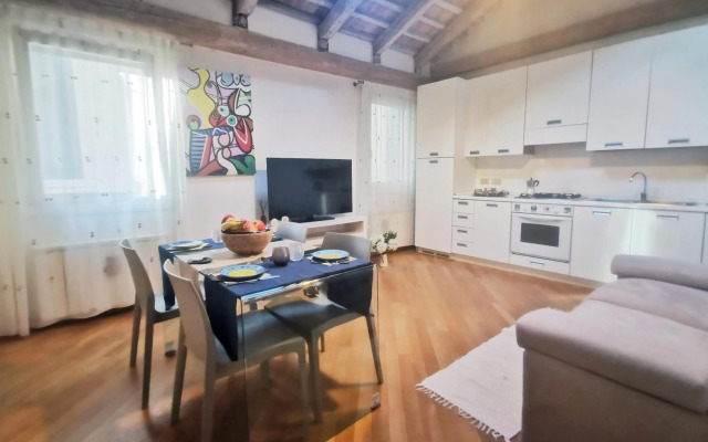 Romantic Sky Apartment