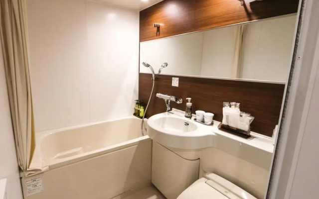 HOTEL LiVEMAX Mikawaanjo Ekimae