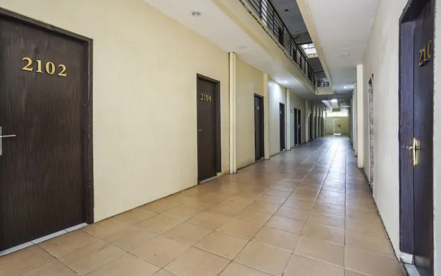 OYO 91035 De Ritz Residence