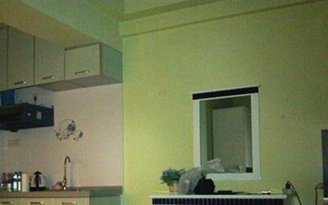 British Hotel Kunming News Road