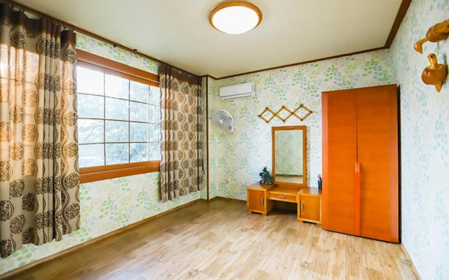 Jecheon Hosu Pension