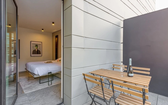 Icon H 304 Suite Micro-living