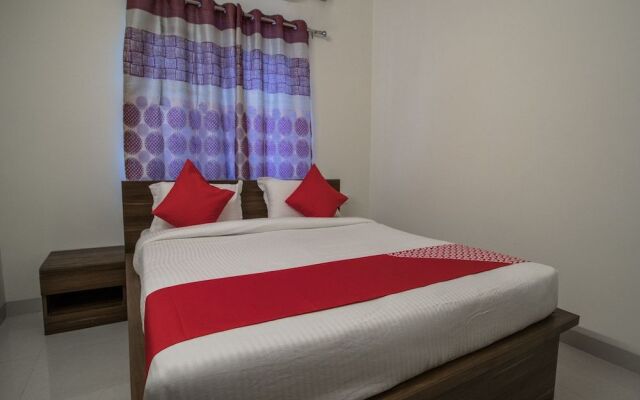 OYO 14348 Flagship Apollo Hospital