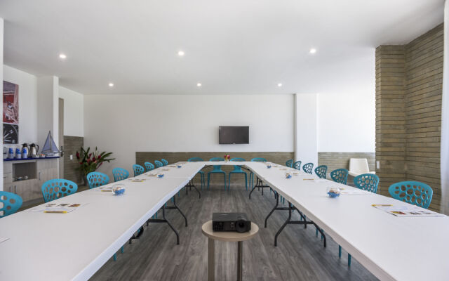 Pop Art Hotel CLC Mamonal Cartagena