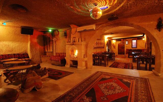 Melis Cave Hotel