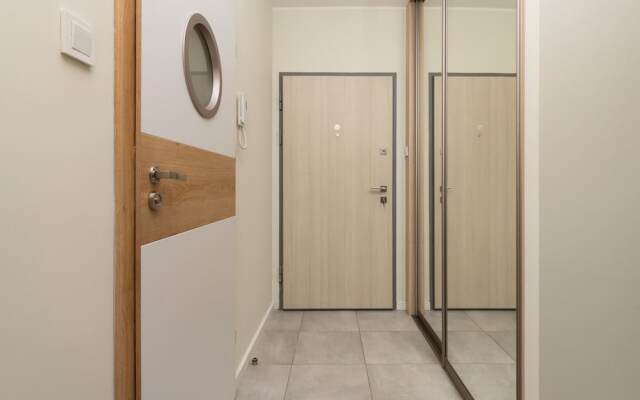 Albatross Towers Apartments by Renters