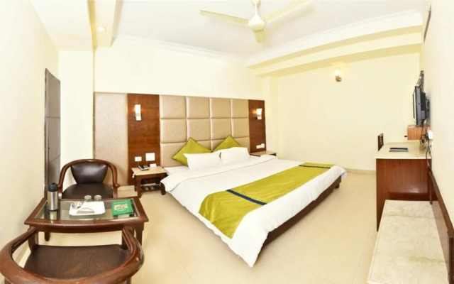 Shiraz Regency- A Boutique
