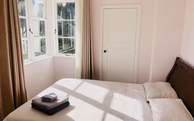 Arent Serviced House Mt Albert