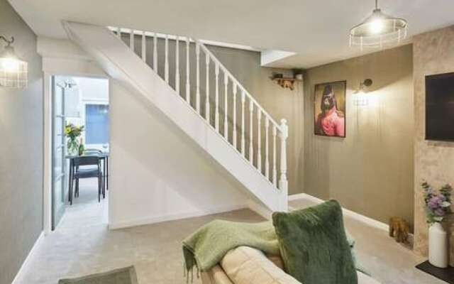 Host Stay Bentley Wynd