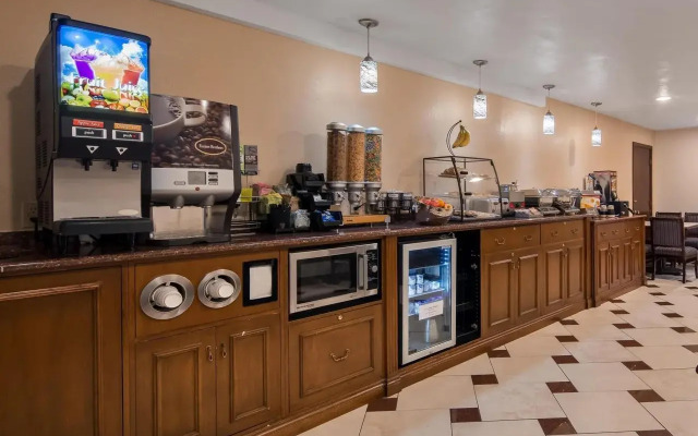 Baymont by Wyndham Bellevue / Omaha