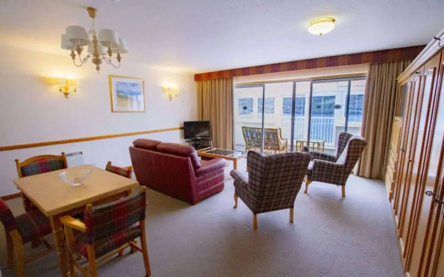 Loch Rannoch Highland Club Otter Lodge 06
