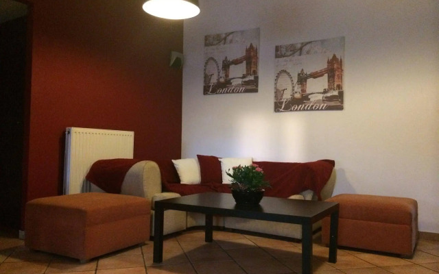 Mc Queen Rooms & Apartments